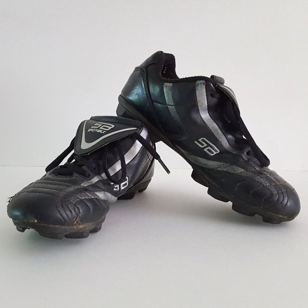 Spot Bilt Sport Cleats Boys Size  2.5. *AS IS*